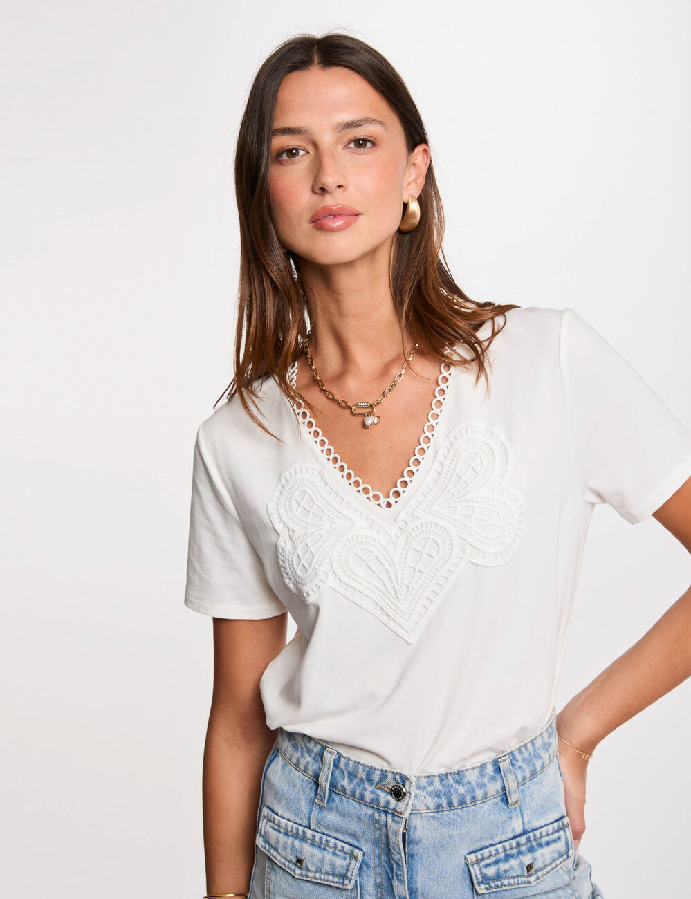 CAMISETA DOMASKA BLANCA BORDADA