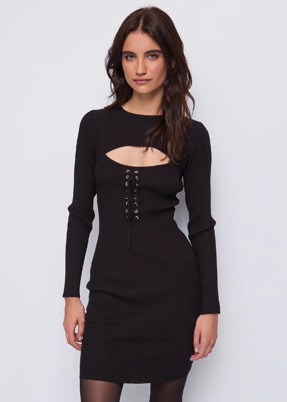 VESTIDO NEGRO CANALÉ ACORDONADO