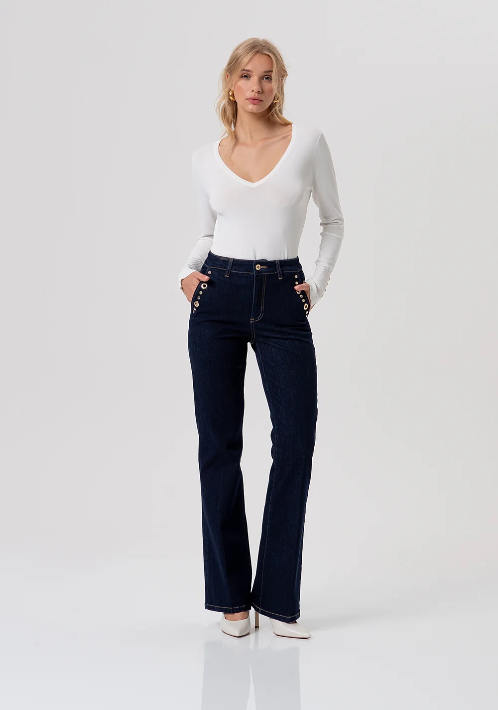 JEANS AZUL OSCURO CHINO OJALES ORO