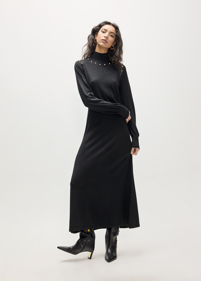 VESTIDO NEGRO TRICOT TACHAS